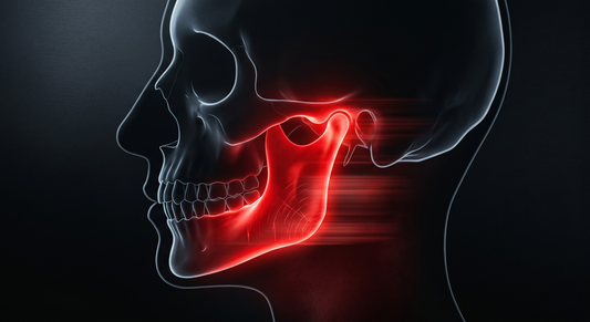 Abstract anatomical visualization of nocturnal bruxism, showing extreme mechanical pressure and jaw clenching during sleep.