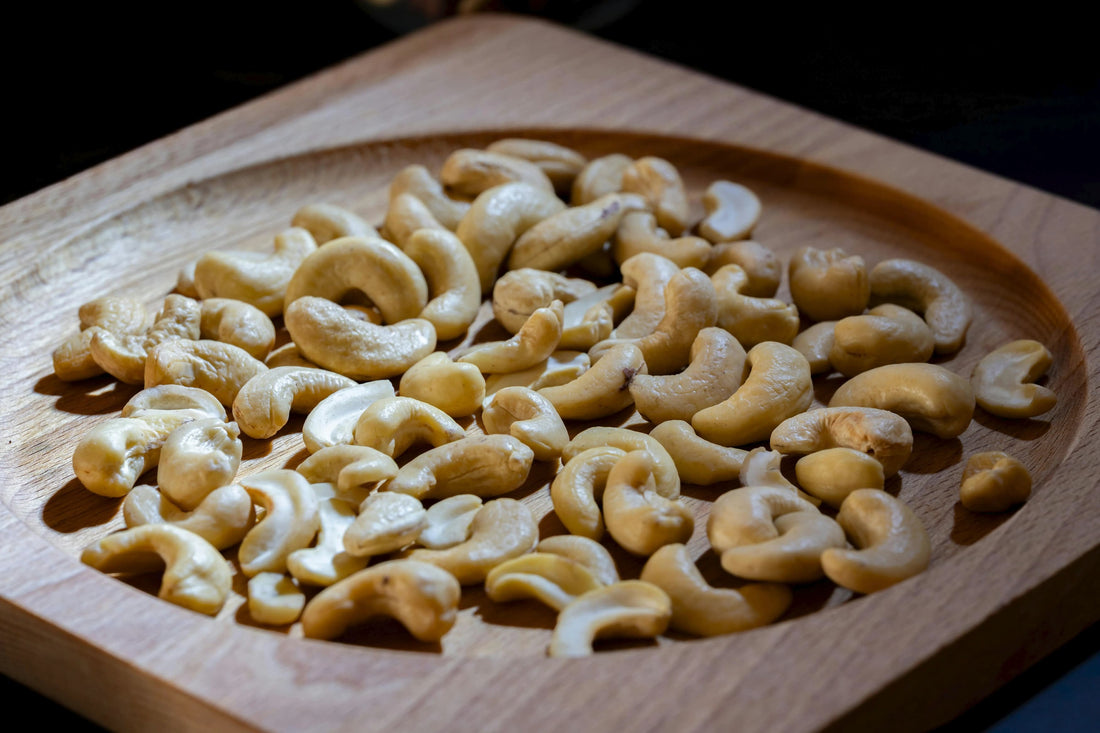 Bowl of cashew nuts, which are high in magnesium